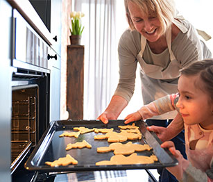 Baking cookies